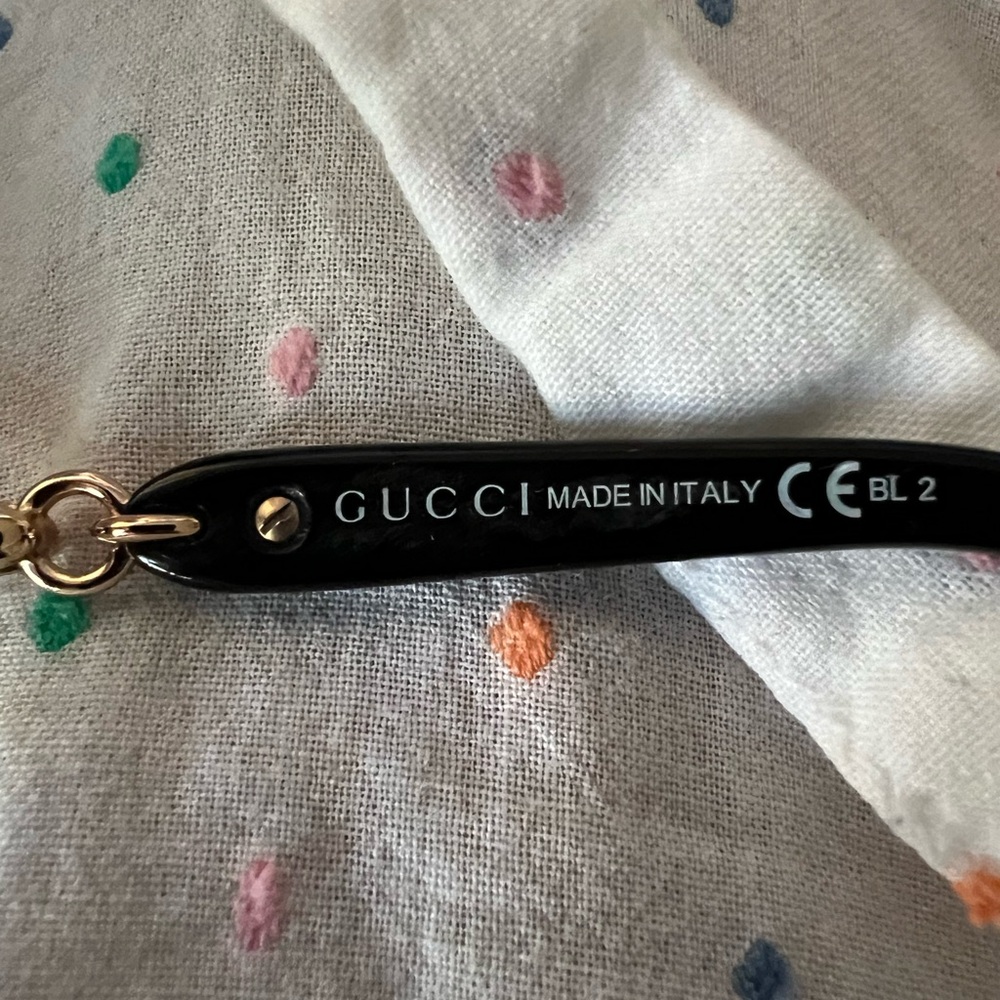 Gucci Black and Gold Marina Chain Aviator Sunglasses⌠Authentic ! - Picture 9 of 16